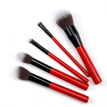 High-quality with bright red color wooden handle of makeup brush set