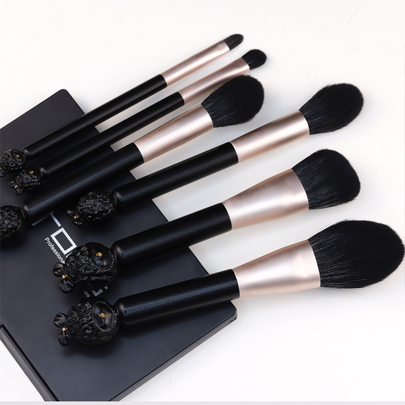 Design injection molded plastic handle of makeup brush set 6pcs
