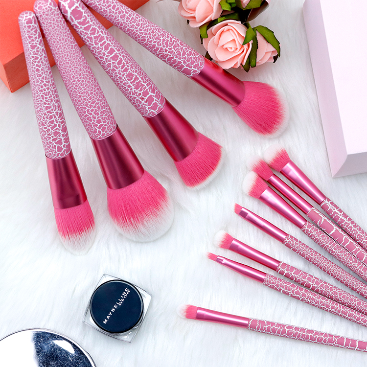 Cracked lacquered rose red wooden handle makeup brush for 11pcs in one set